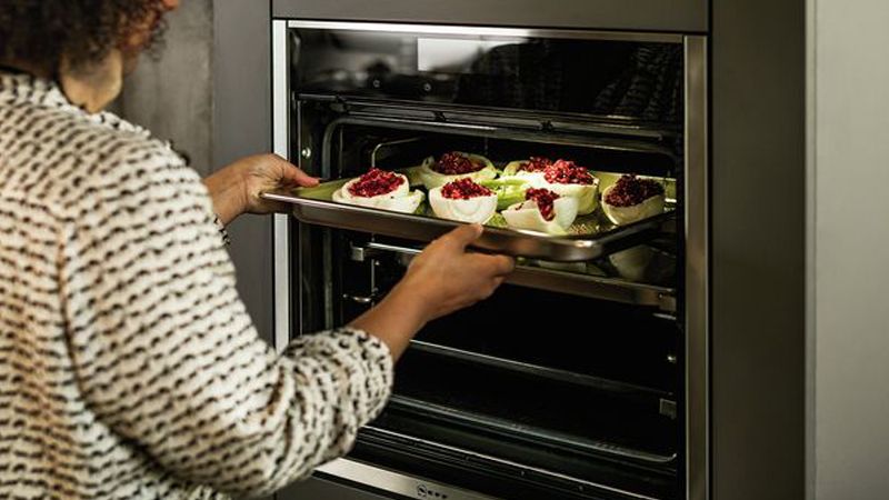 Просто открывается... и исчезает