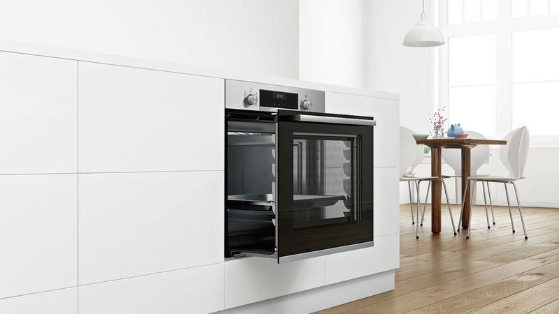 С духовым шкафам Bosch HBG557SB0R кулинария станет вашим новым хобби